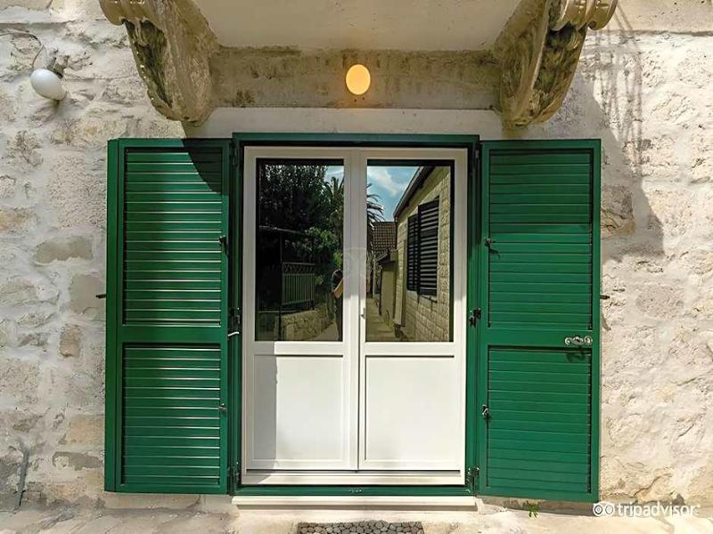 Garden Apartment Hotel image