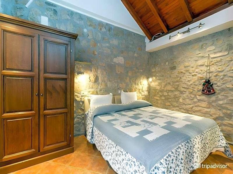 Garden Apartment Hotel image