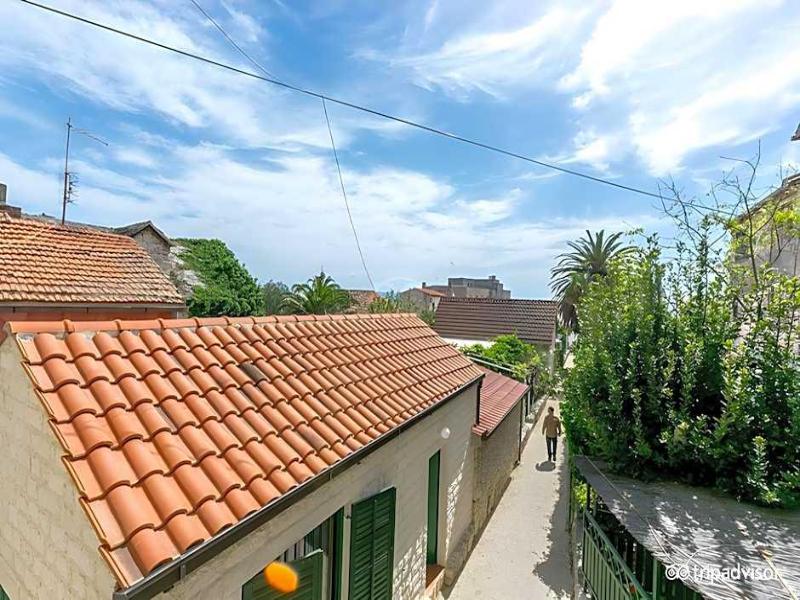 Garden Apartment Hotel image