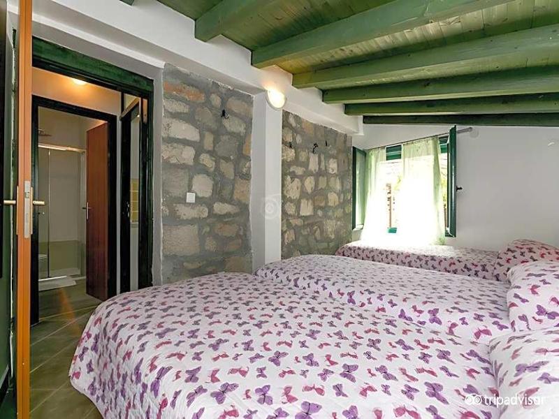 Garden Apartment Hotel image