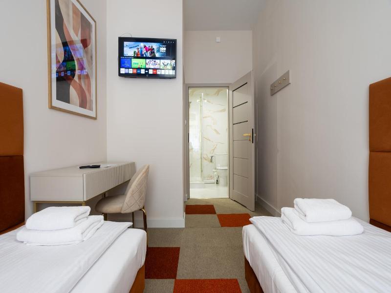 Moon Hostel Wroclaw image