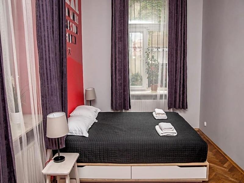 Red Kurka Apartments image