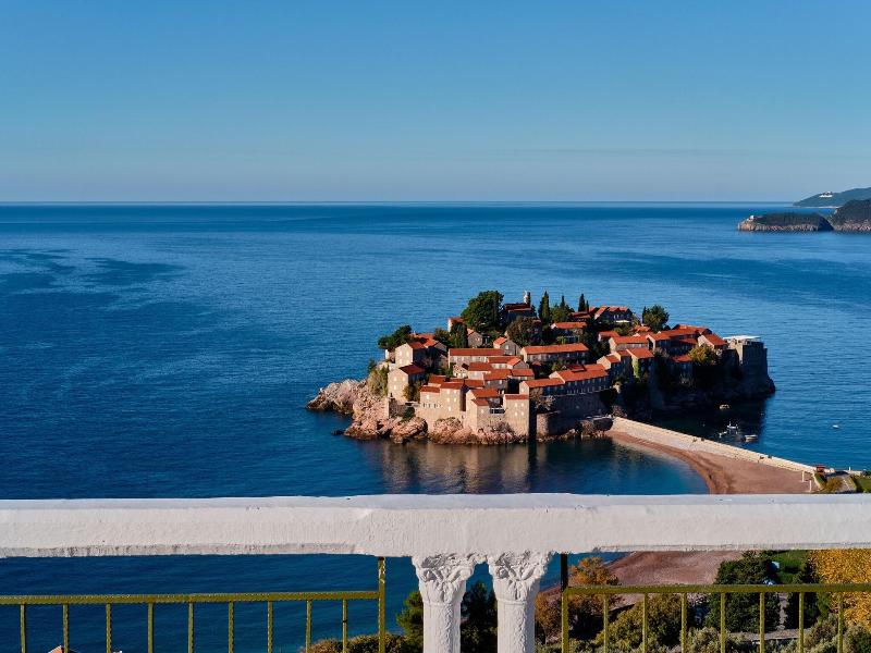 Hotel Adrovic image