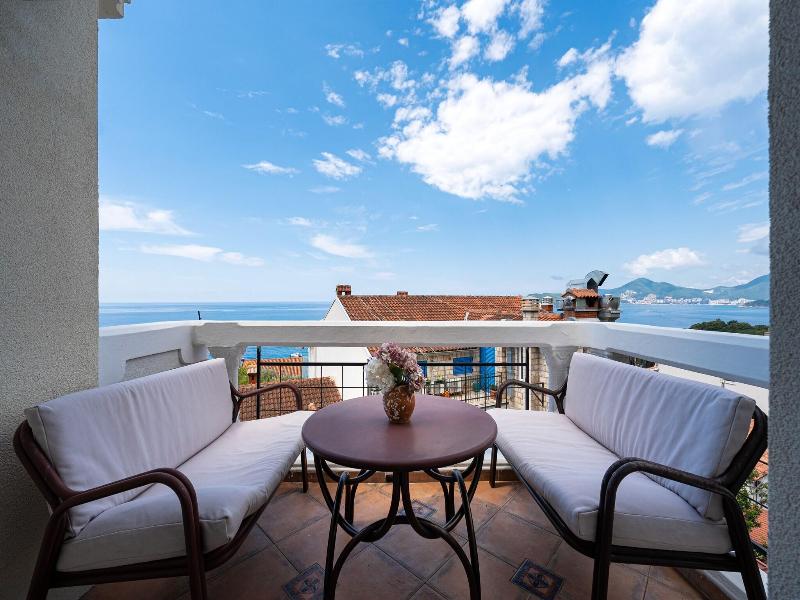 Hotel Adrovic image