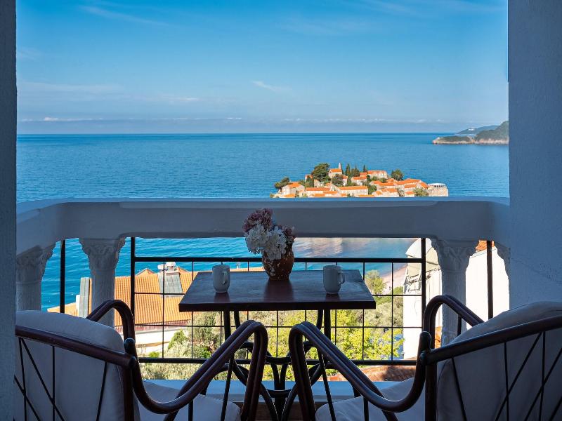 Hotel Adrovic image