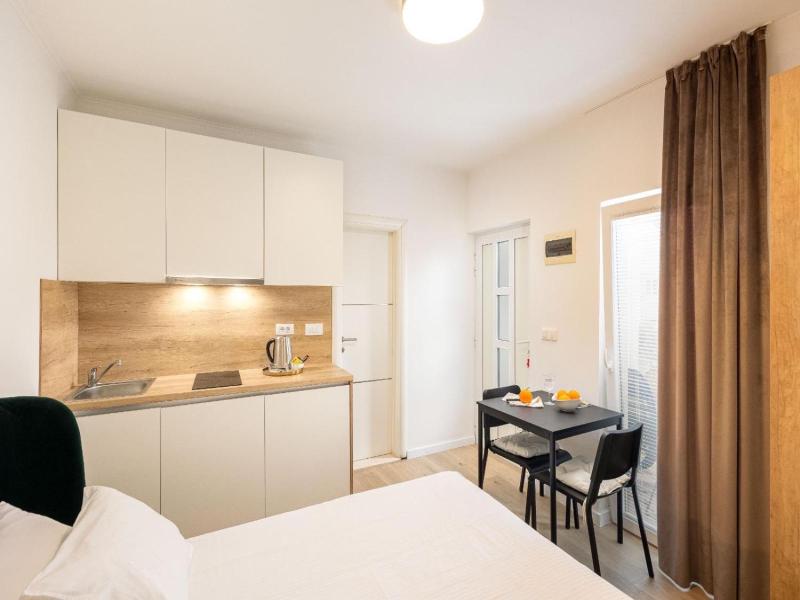 Rooms & Apartments Buble image