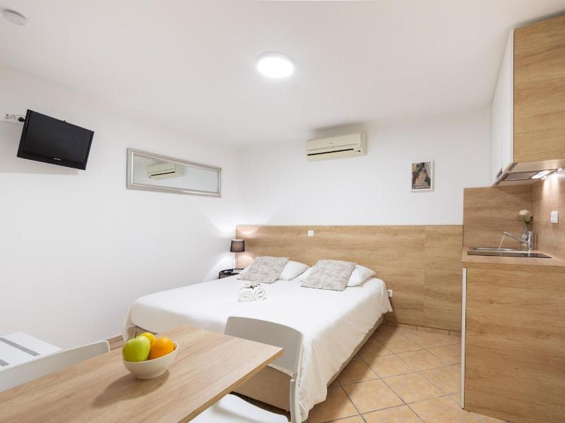 Rooms & Apartments Buble image