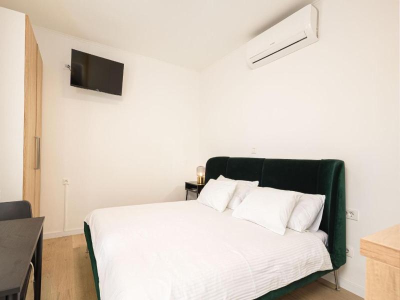 Rooms & Apartments Buble image