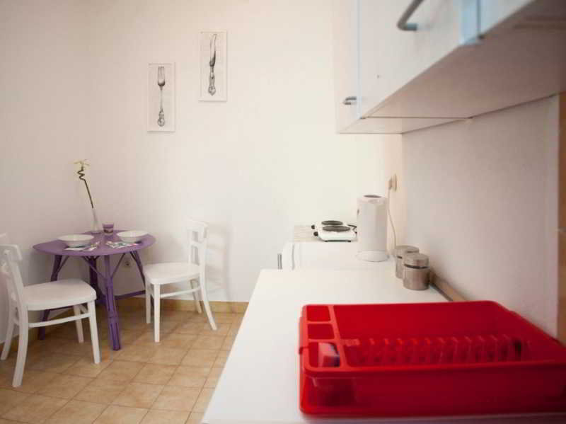 Apartments And Rooms Bonkan image