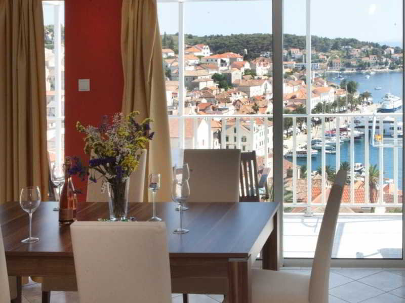 Apartments And Rooms Bonkan image