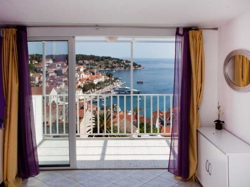 Apartments And Rooms Bonkan image