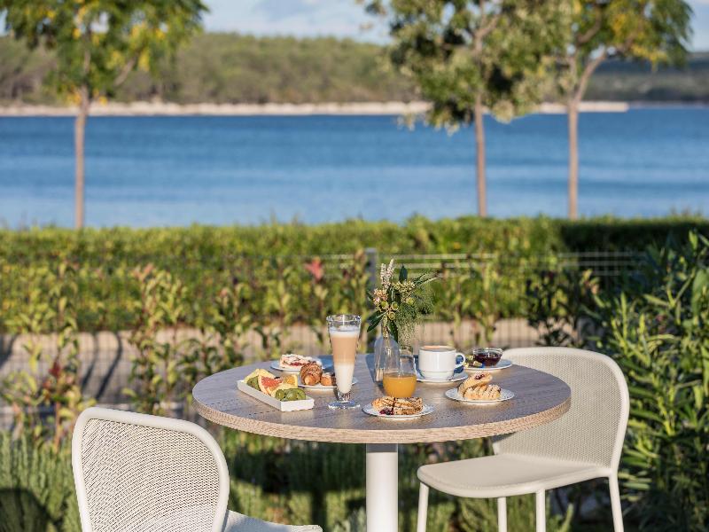Hotel Park Punat image
