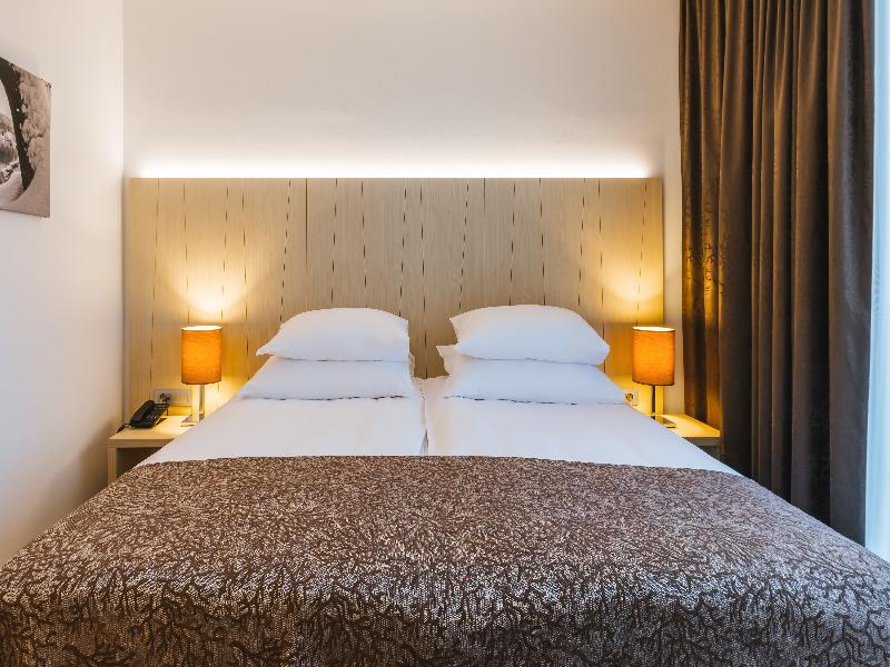 Hotel Astoria Bled image