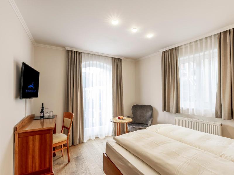 Seeböckenhotel Zum Weißen Hirschen image