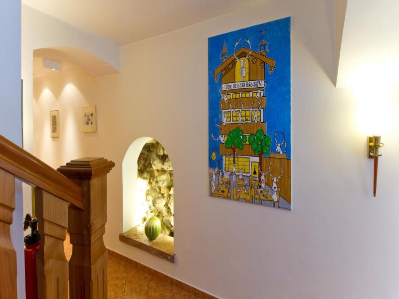 Seeböckenhotel Zum Weißen Hirschen image