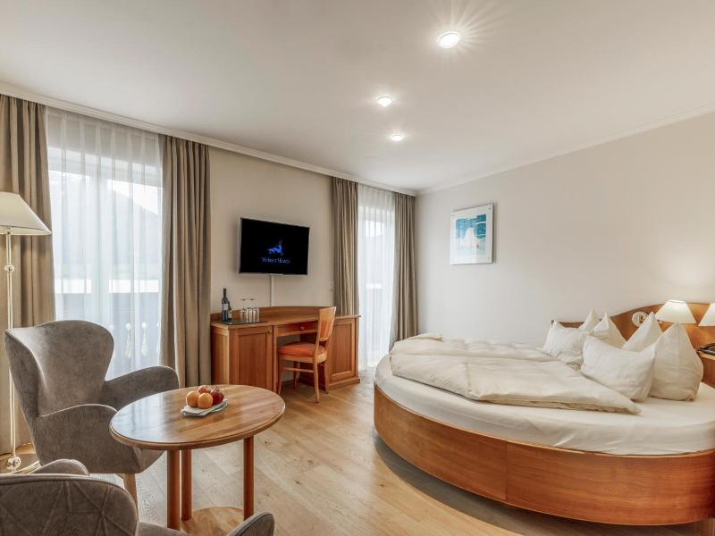 Seeböckenhotel Zum Weißen Hirschen image