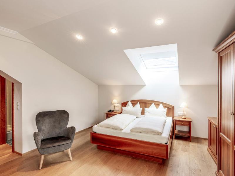 Seeböckenhotel Zum Weißen Hirschen image