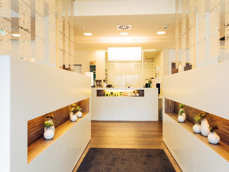Harry's Home Linz Urfahr Hotel & Apartments — view