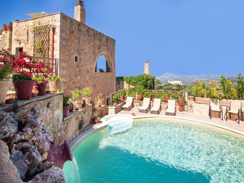 Samonas, Traditional Villas image