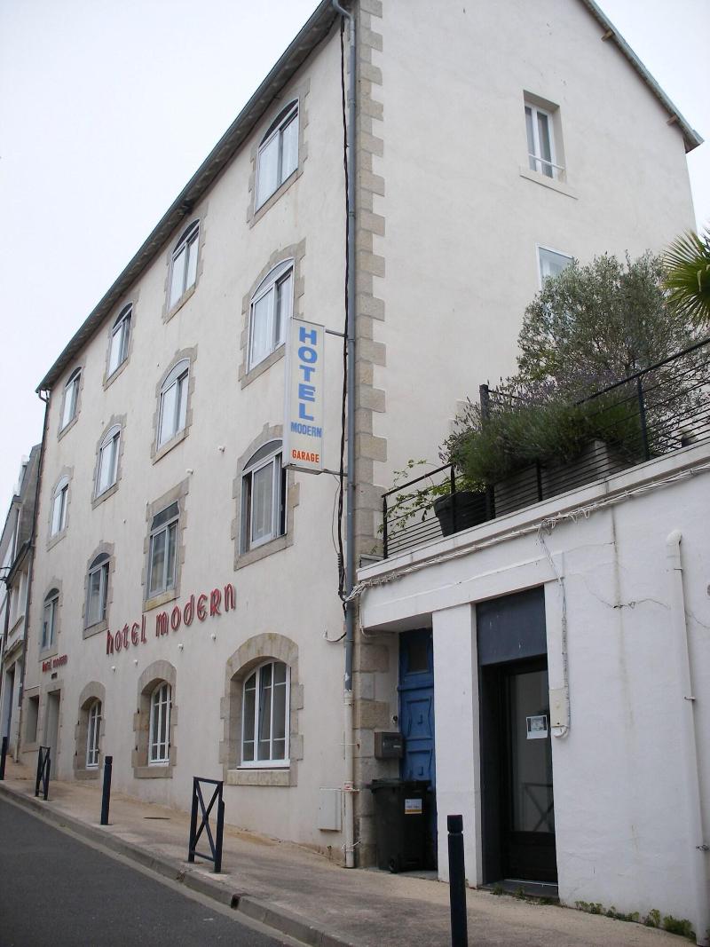 Hotel Modern image