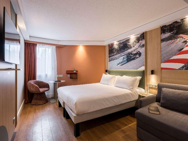ibis Styles Annecy Le Vieux image