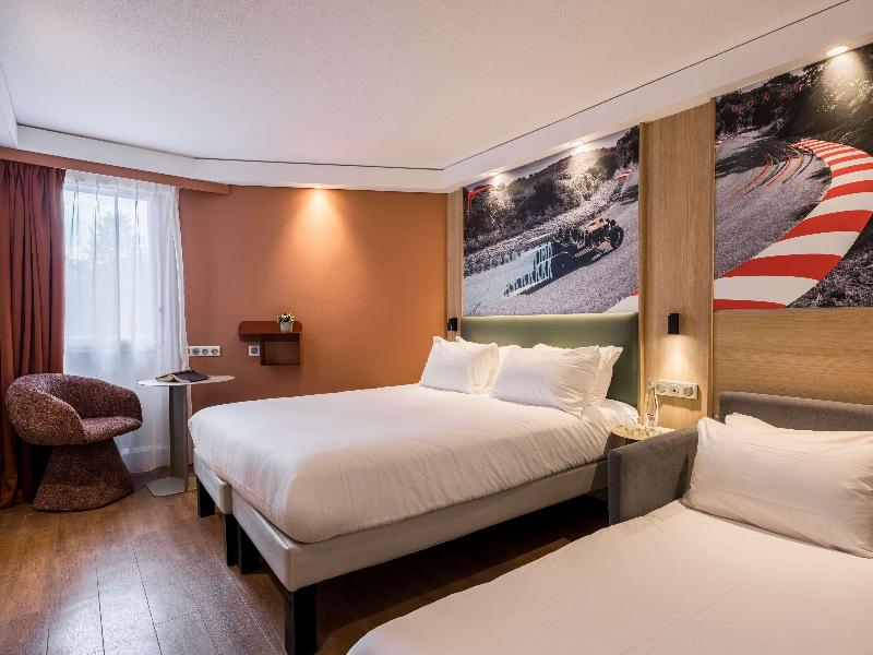 ibis Styles Annecy Le Vieux image