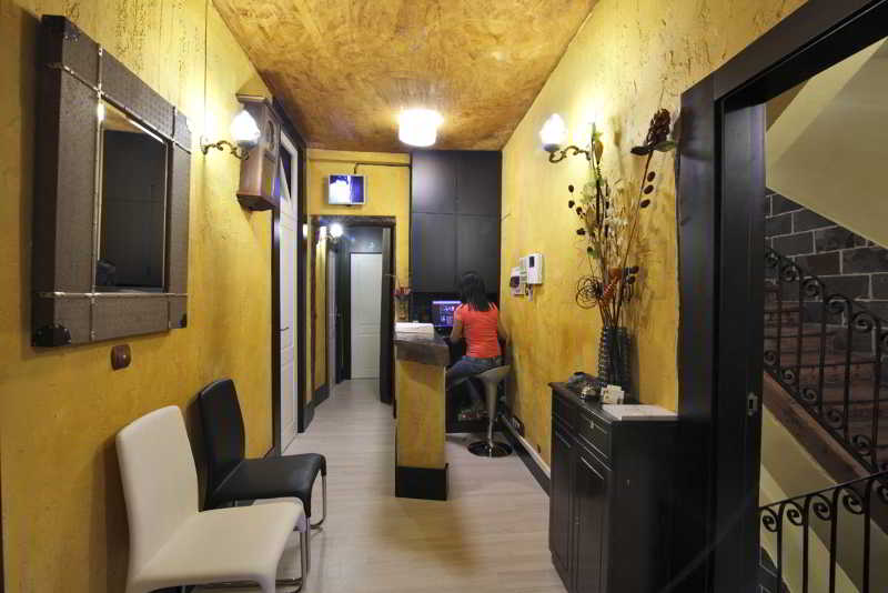 Apartamentos El Tiempo image