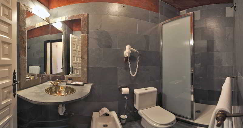 Apartamentos El Tiempo image