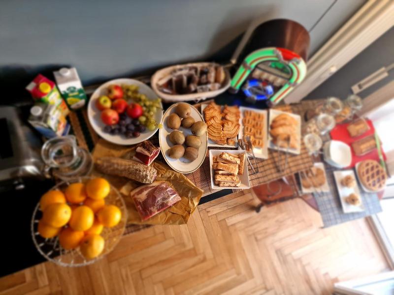 Sweet Home Parioli image