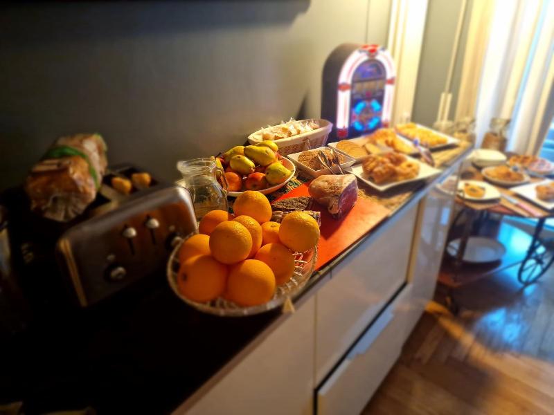 Sweet Home Parioli image