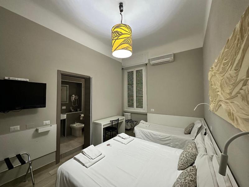 Hotel Bogart image