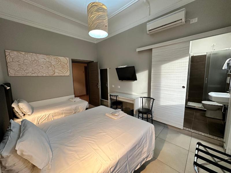 Hotel Bogart image
