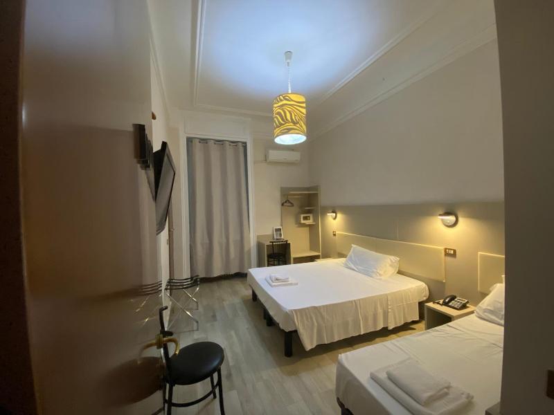 Hotel Bogart image