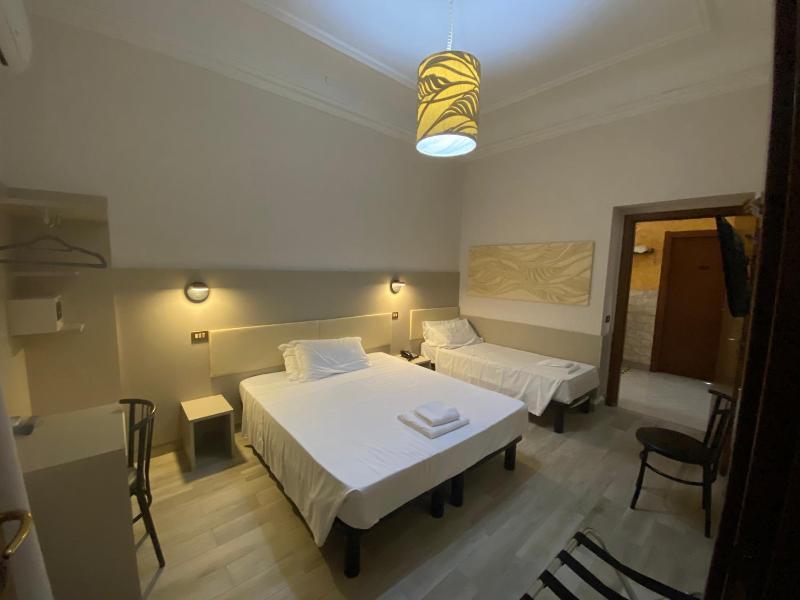 Hotel Bogart image