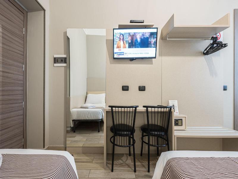 Hotel Bogart image