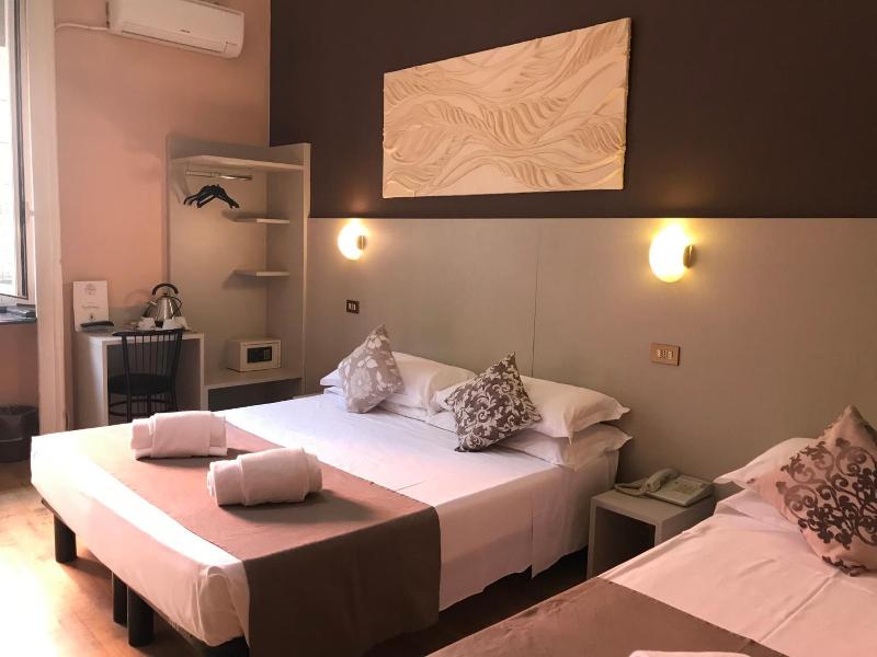 Hotel Bogart image