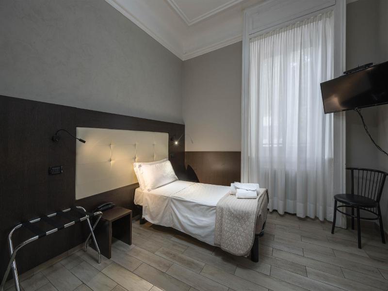 Hotel Bogart image