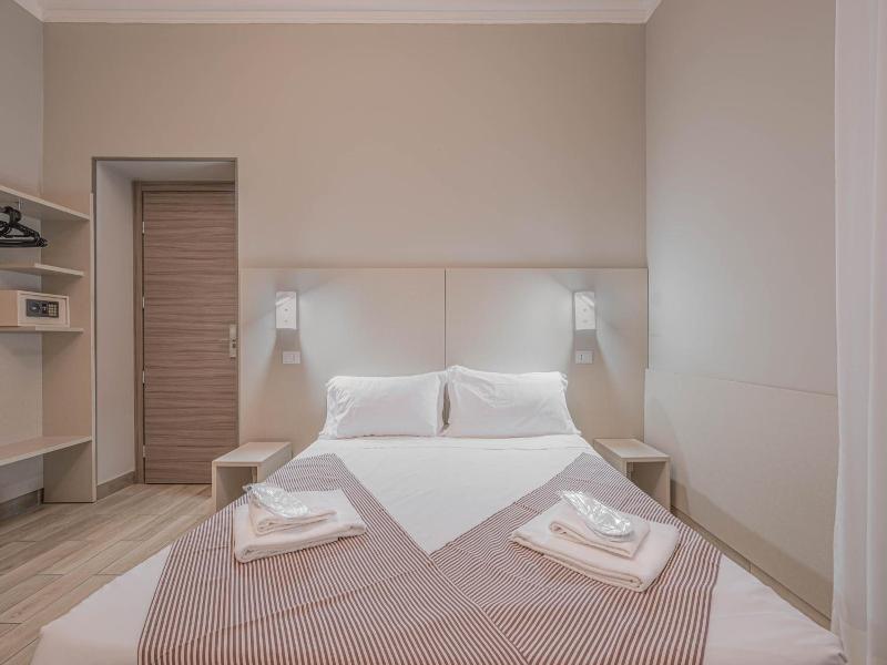 Hotel Bogart image