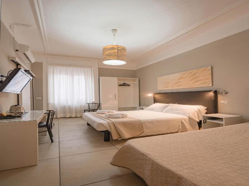 Hotel Bogart image