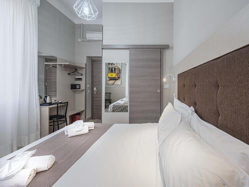 Hotel Bogart image
