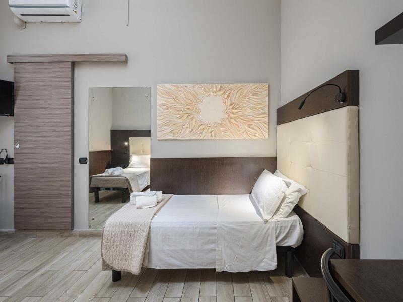 Hotel Bogart image
