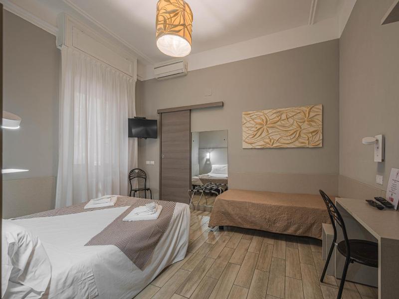 Hotel Bogart image