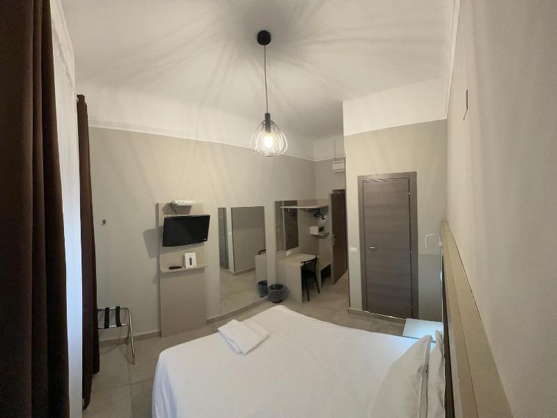 Hotel Bogart image