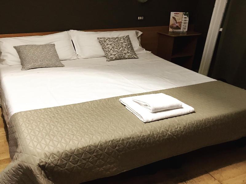 Hotel Bogart image