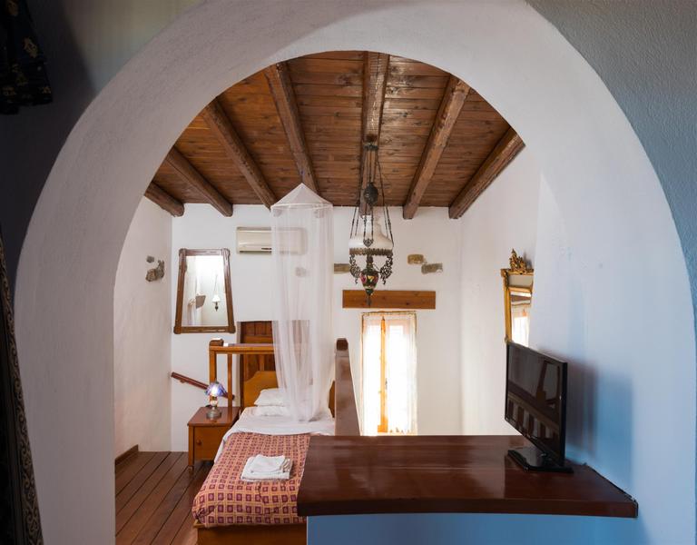 The Traditional Villas Of Crete