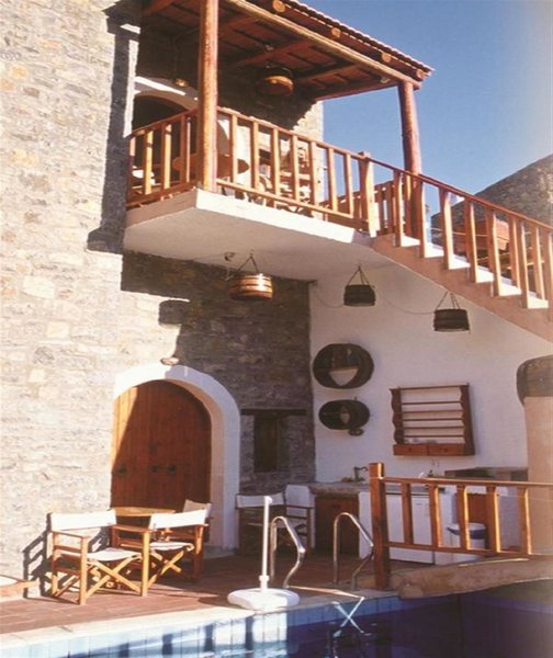 The Traditional Villas Of Crete