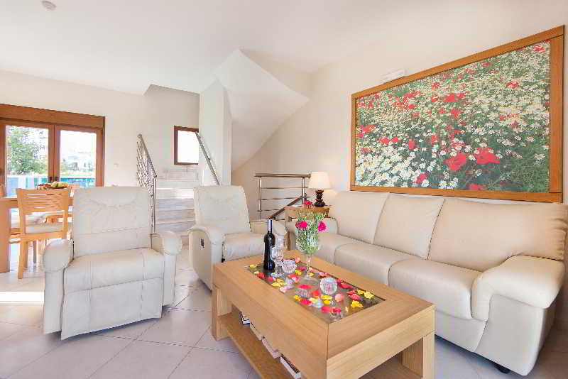 Horizon Line Villas image
