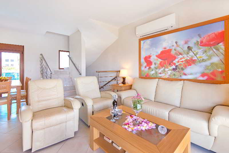 Horizon Line Villas image