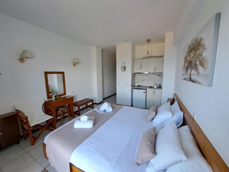 75 Steps Taverna And Accomodation — general view