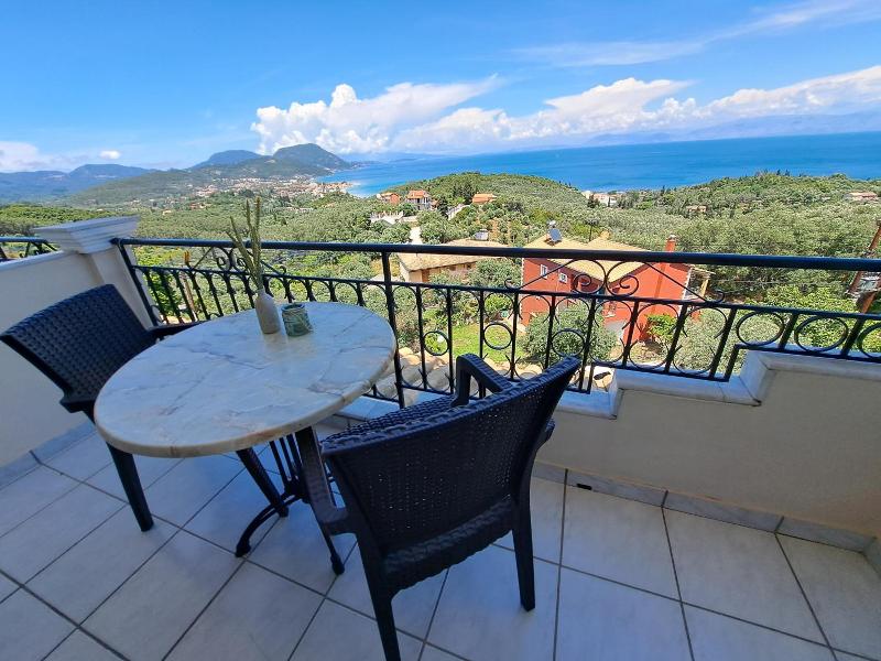 75 Steps Taverna And Accomodation image